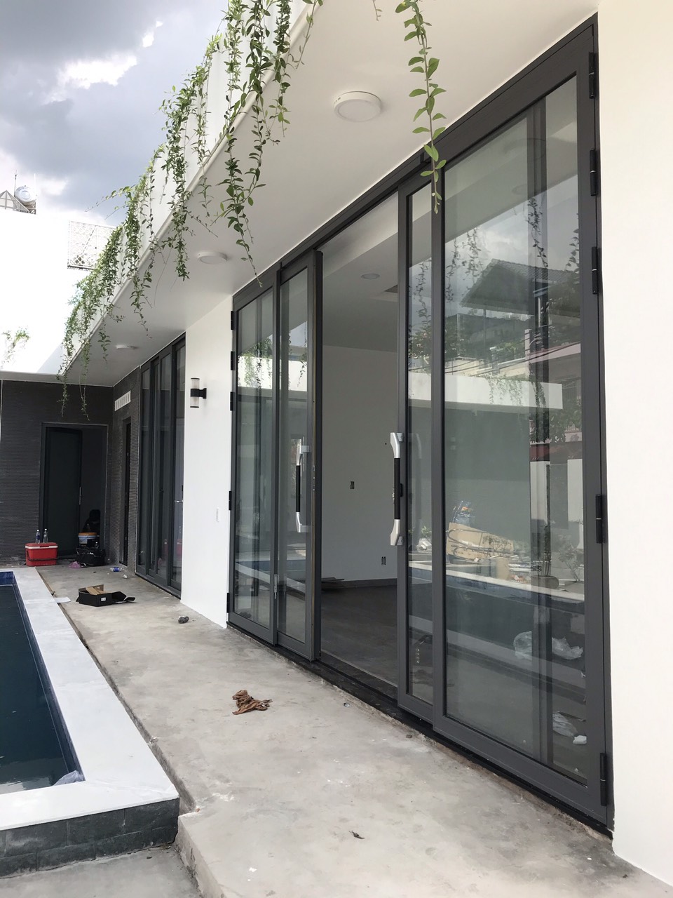 Cửa nhôm xingfa thiết kế quay trượt